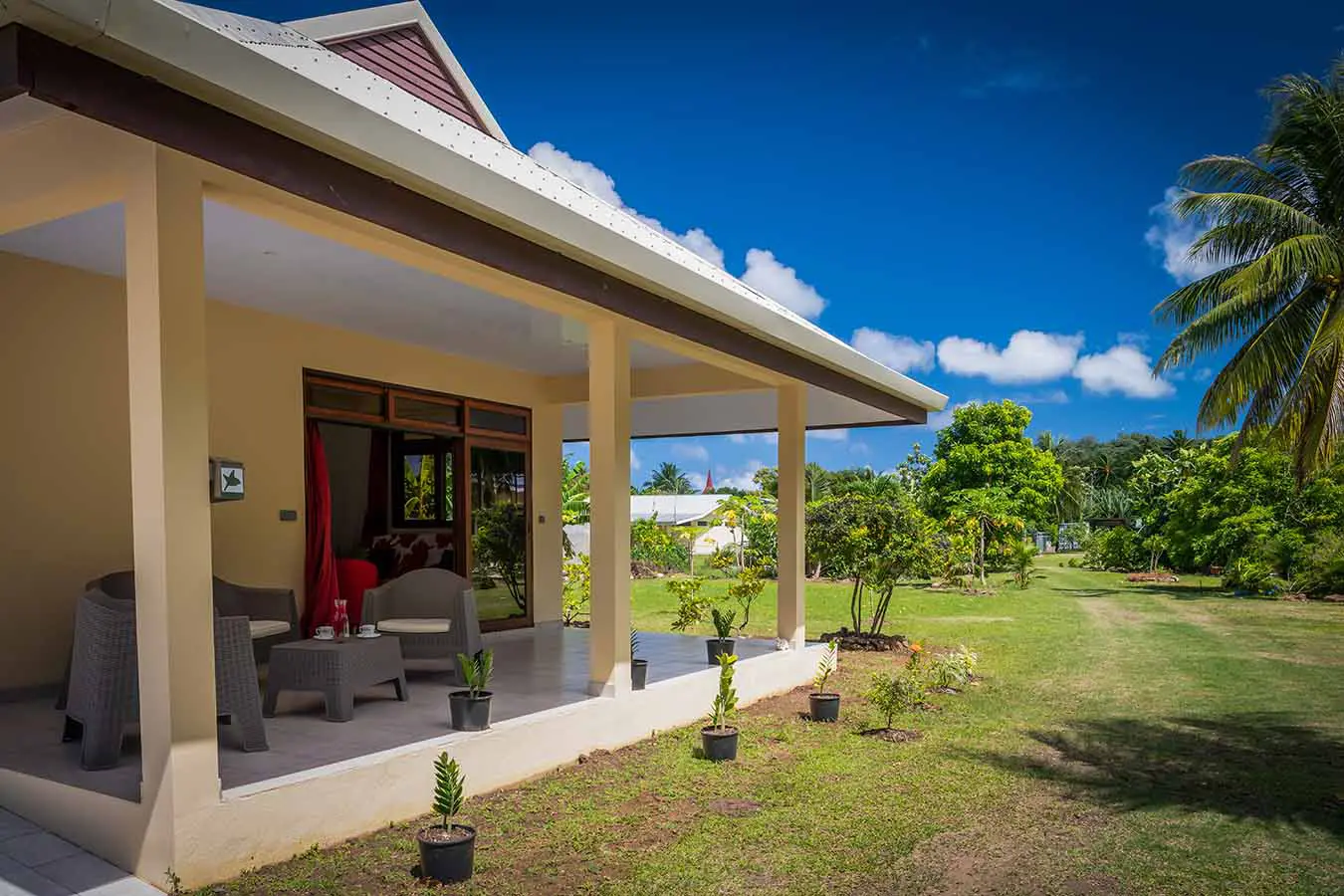 Garden and terrace in our Bora Bora vacation home