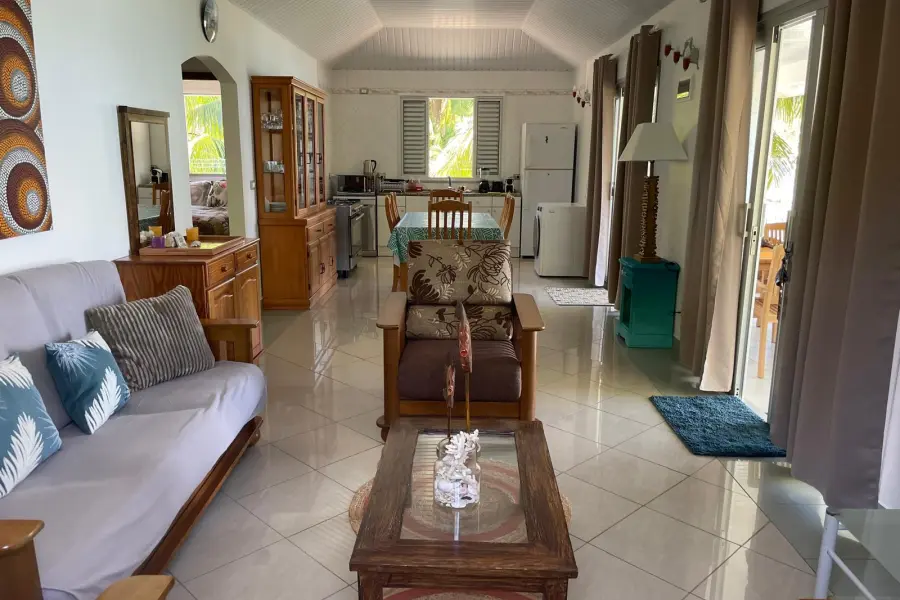 Fully equipped kitchen open to the living room