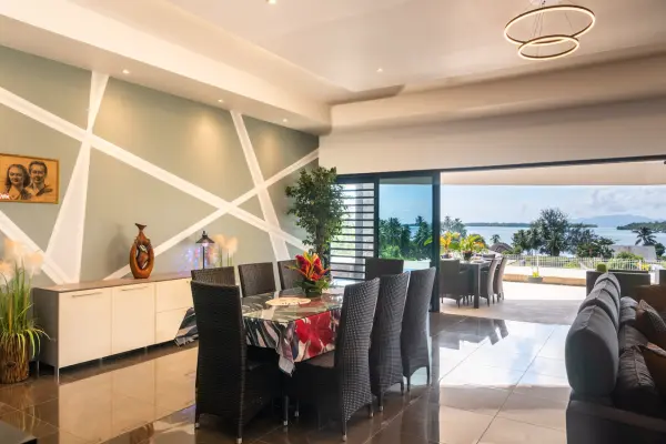 Dinning table